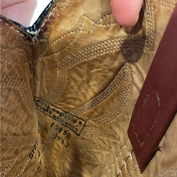 MISS CAPEZIO LEATHER COWBOY BOOTS - Picture 2 of 7